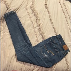 American eagle Size 16 Long Stretch ripped jeans